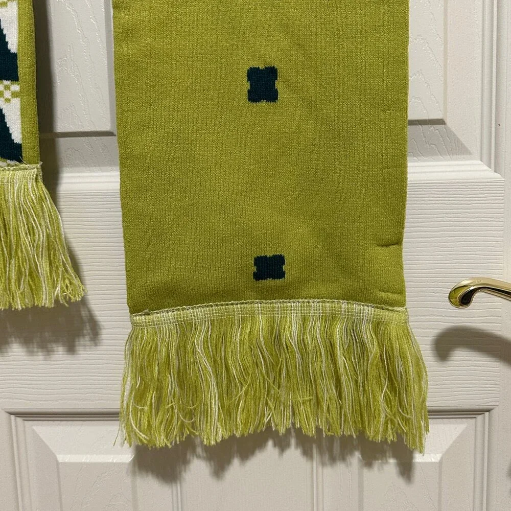 NWT free people movement Big League Reversible Scarf in Honeydew/Chartreuse
